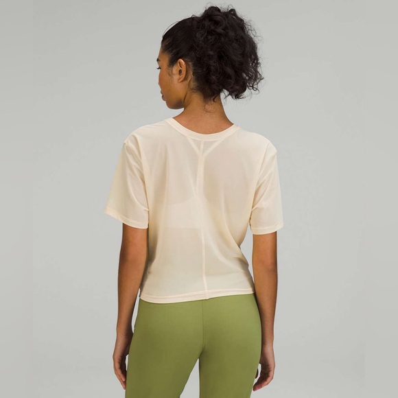 Lululemon Lightweight Mesh Reversible Yoga T-Shirt - Picture 3 of 10